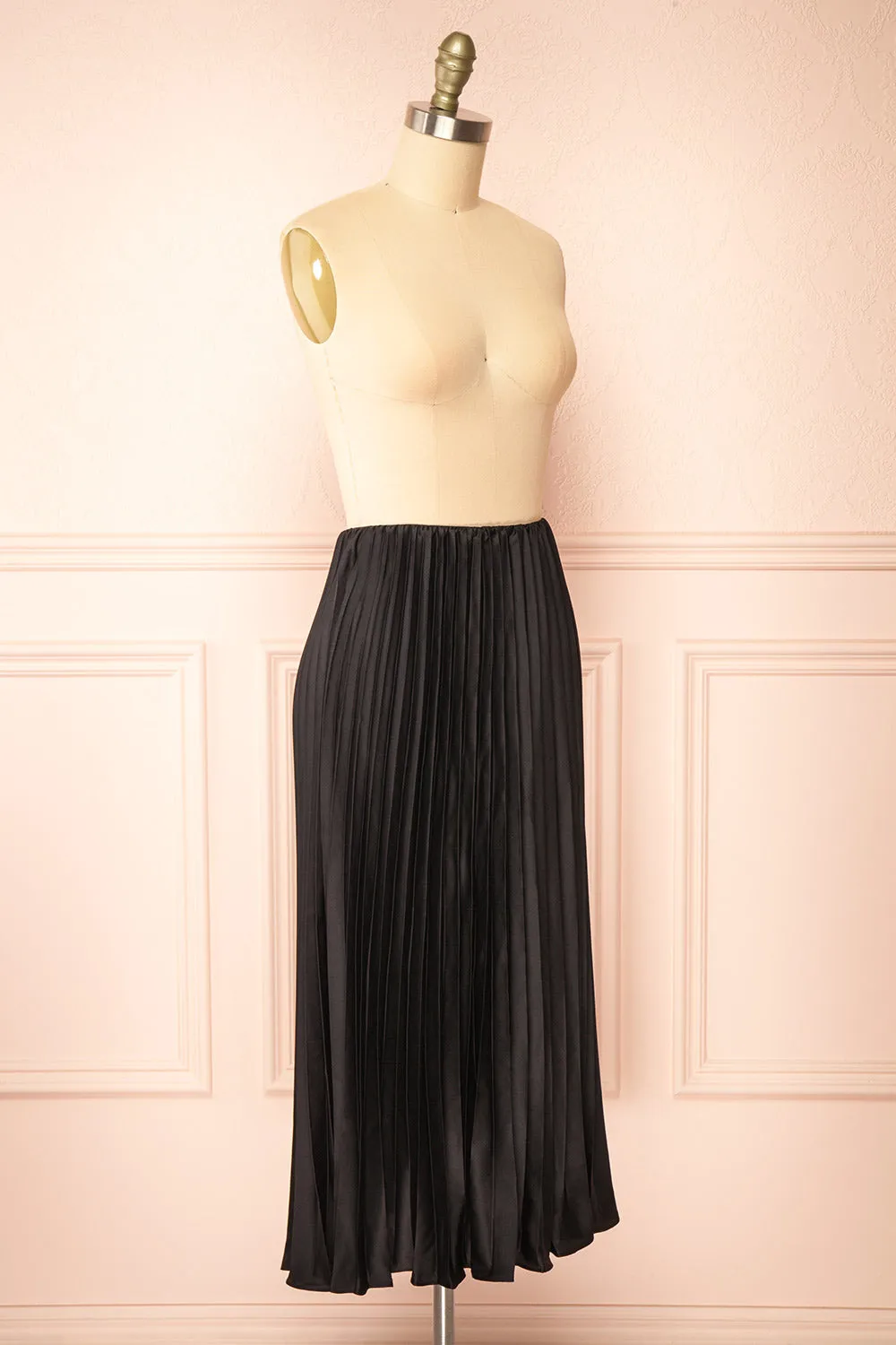 Mirys Black | Pleated Satin Midi Skirt