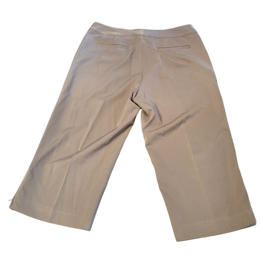 Monterey Club Curved Pocket Solid Capris Size 8 MSP