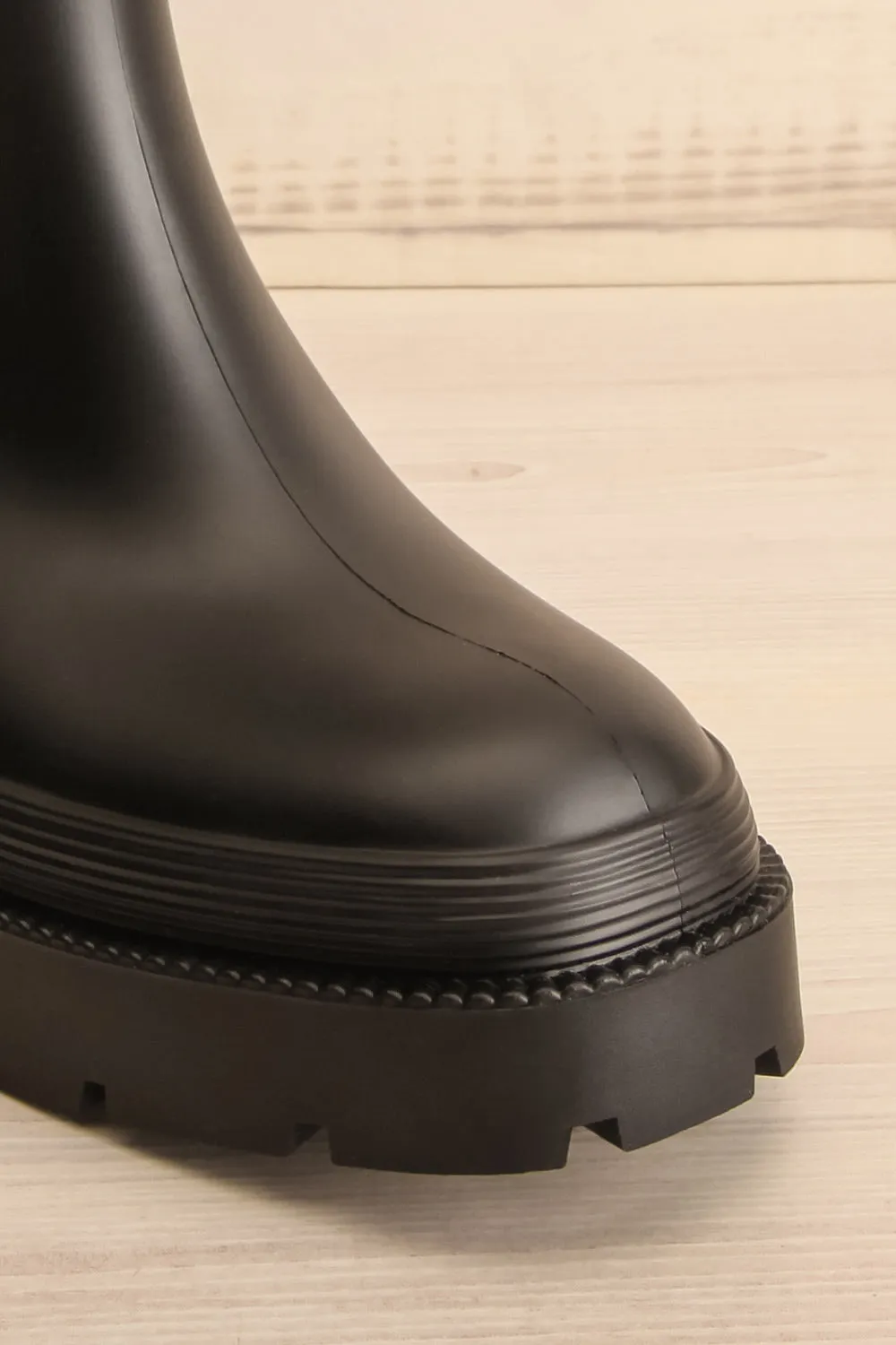 Mzuzu | Matte Black Rain Boots