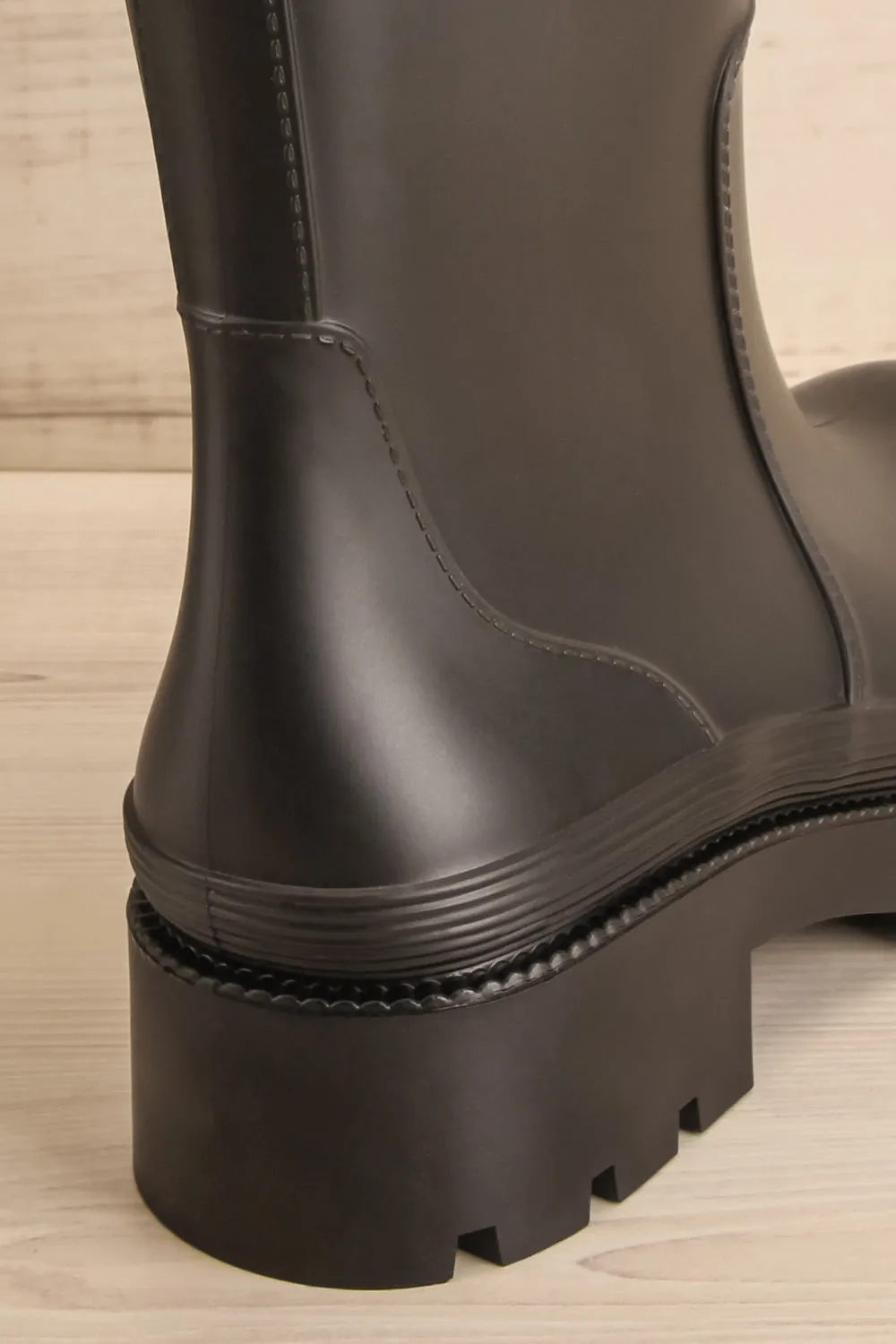 Mzuzu | Matte Black Rain Boots