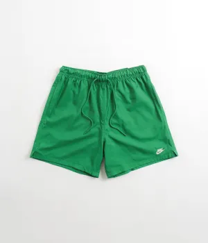 Nike Club Woven Flow Shorts - Malachite / White