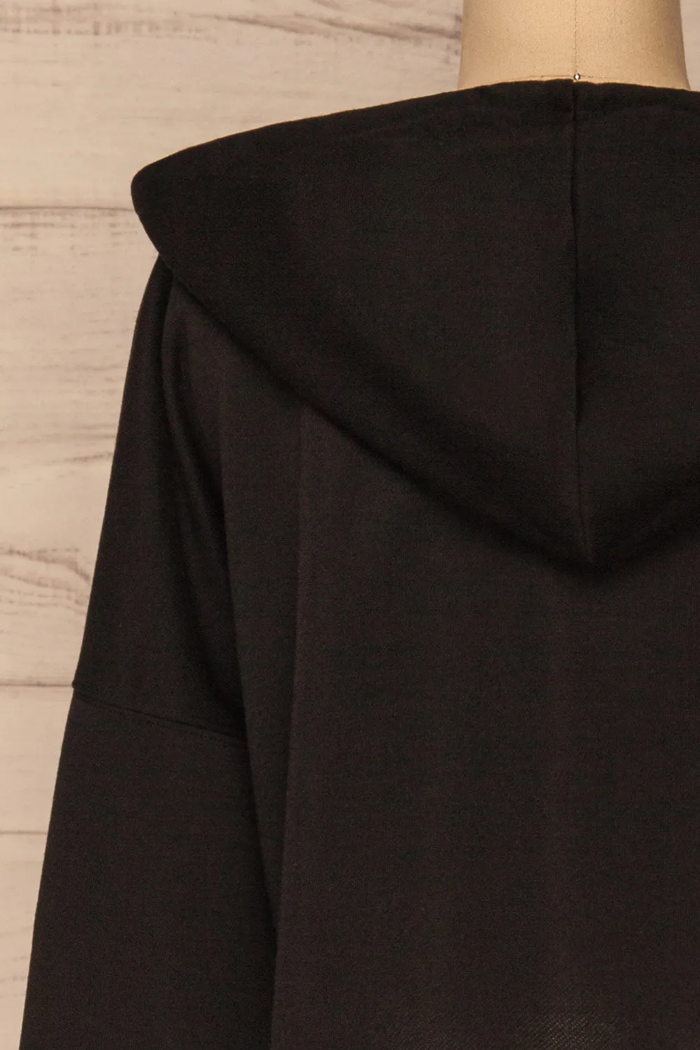 Nimegen | Black Cropped Hoodie