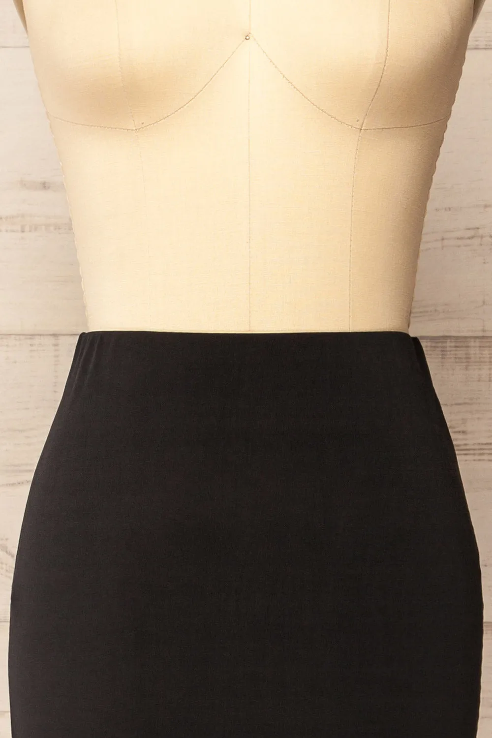 Norfolk | Long Black Fitted Skirt