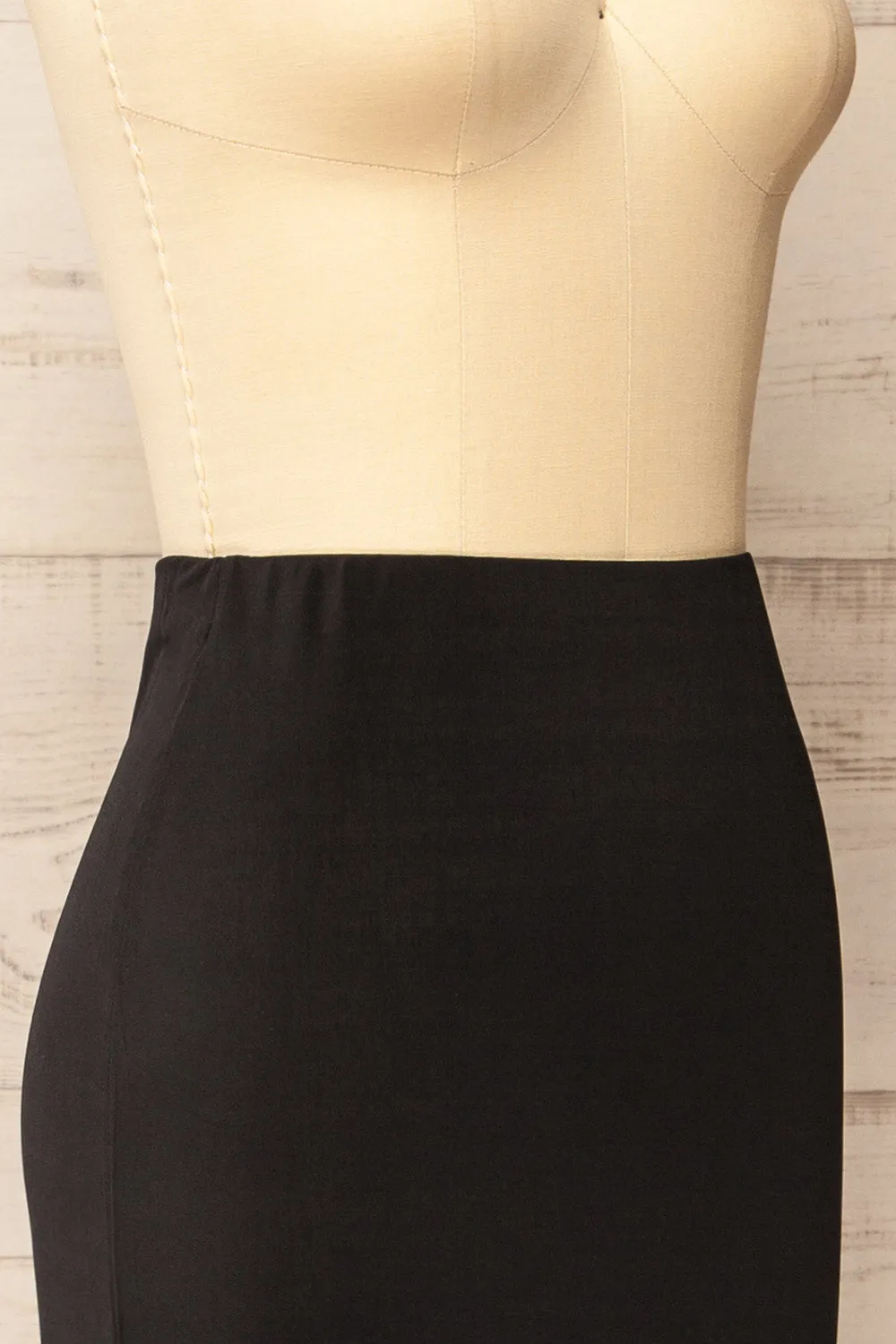 Norfolk | Long Black Fitted Skirt