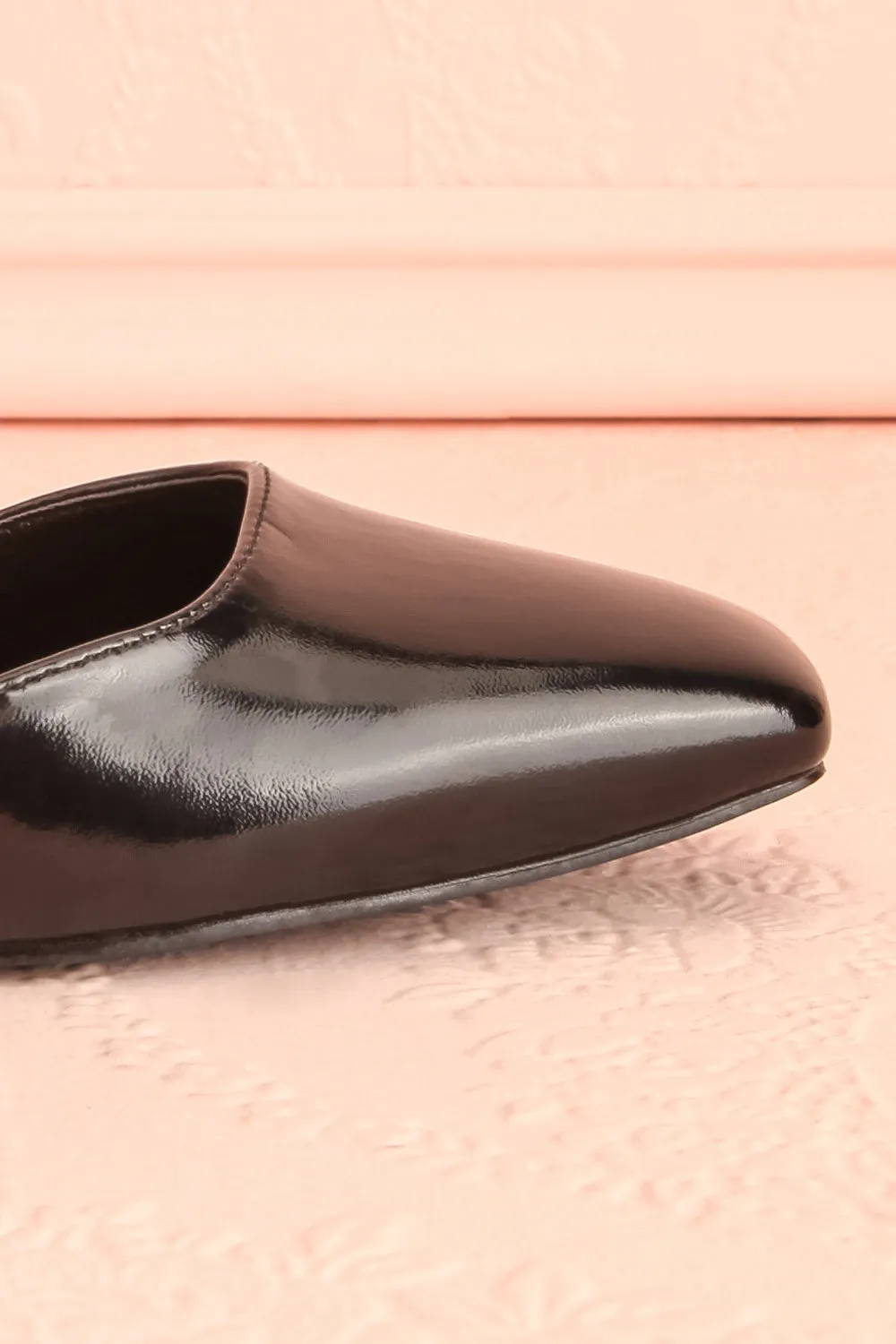 Nycole Black | High-Heels w/ Ankle Strap