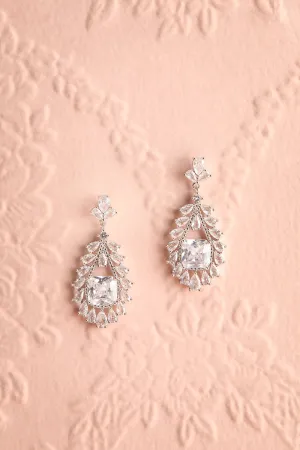 Orrmon | Crystal Pendent Earrings