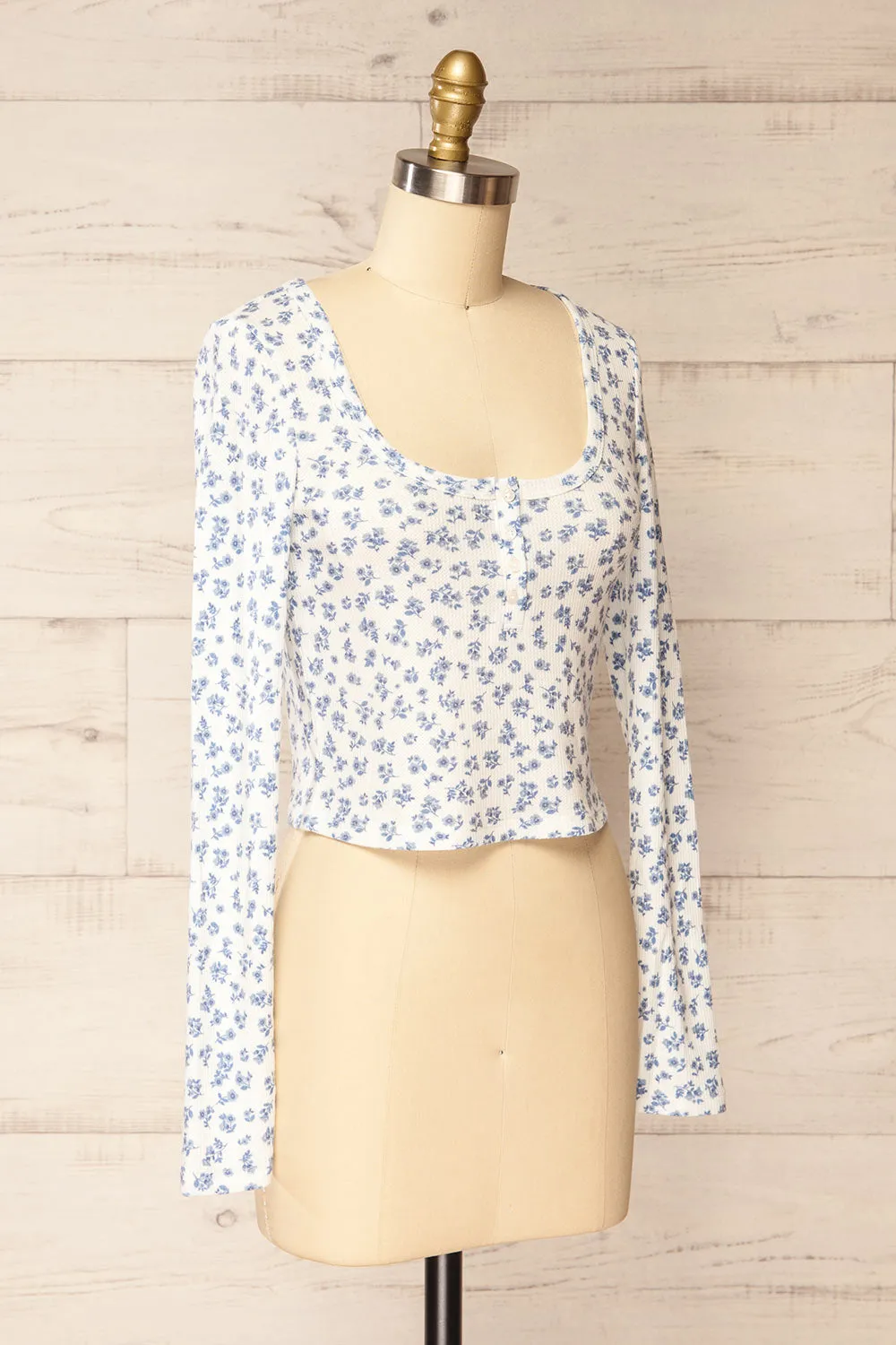 Pesza | Long-Sleeved Blue Floral Top