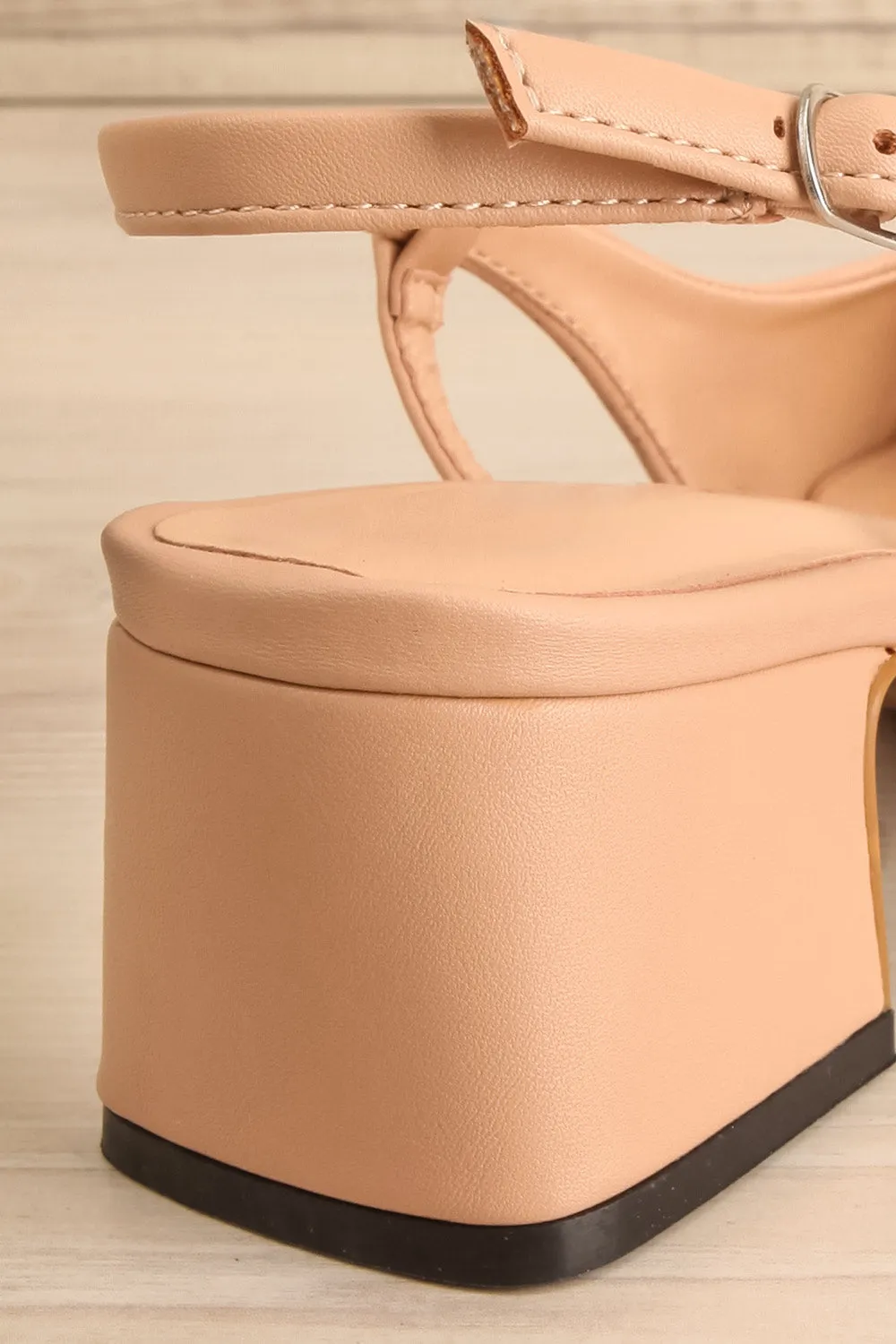 Petauke | Beige Slingback Shoes w/ Black Toe Tip