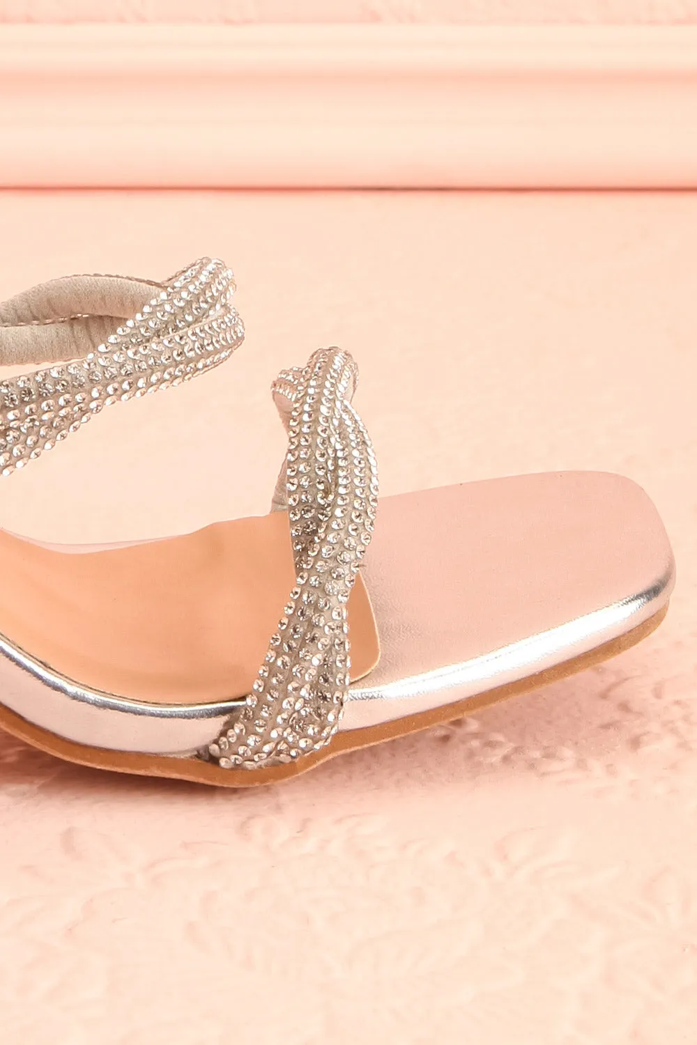 Prairie Silver | Strappy Mid Heel Sandals w/ Crystals