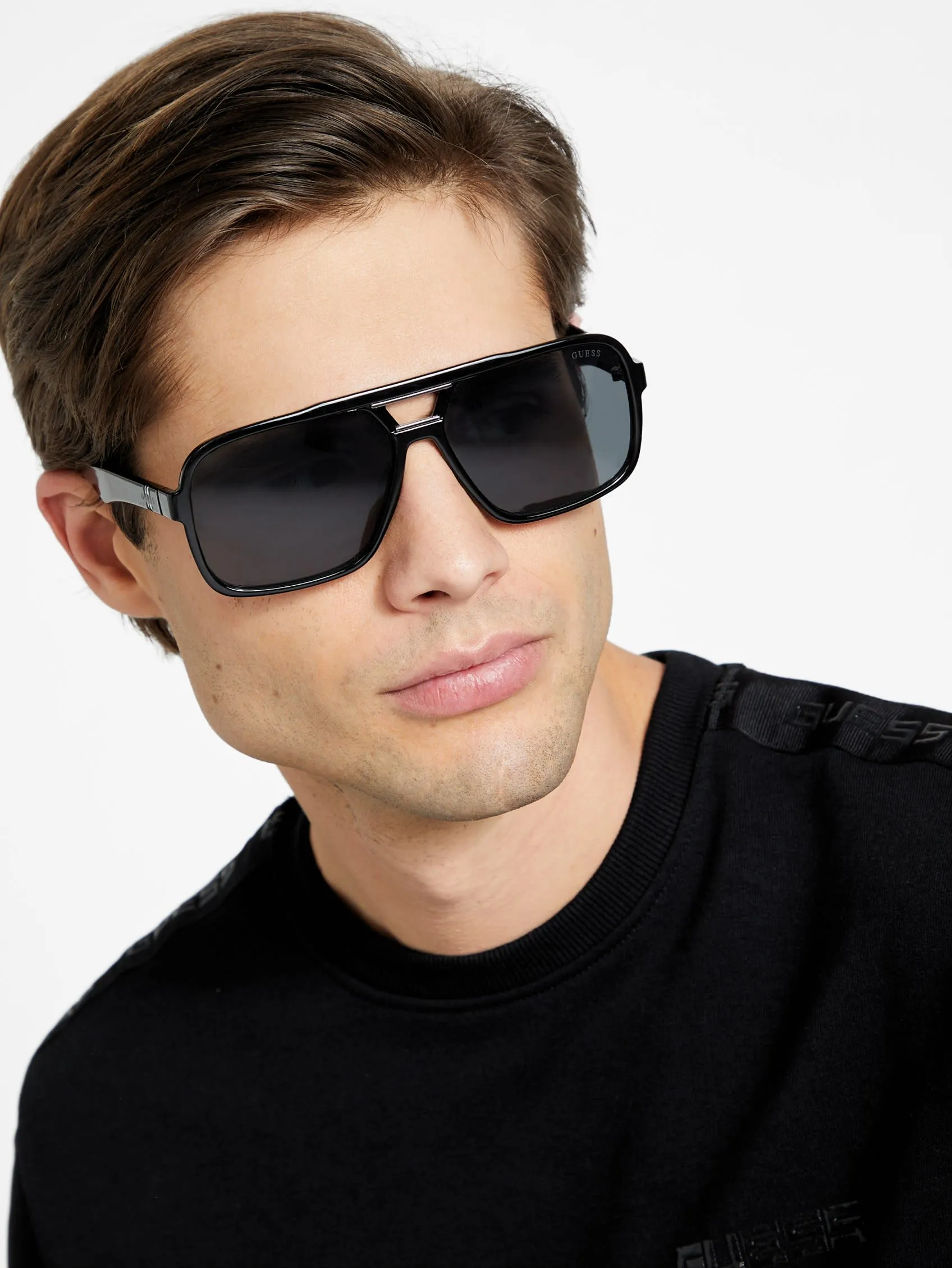 Rounded Navigator Sunglasses