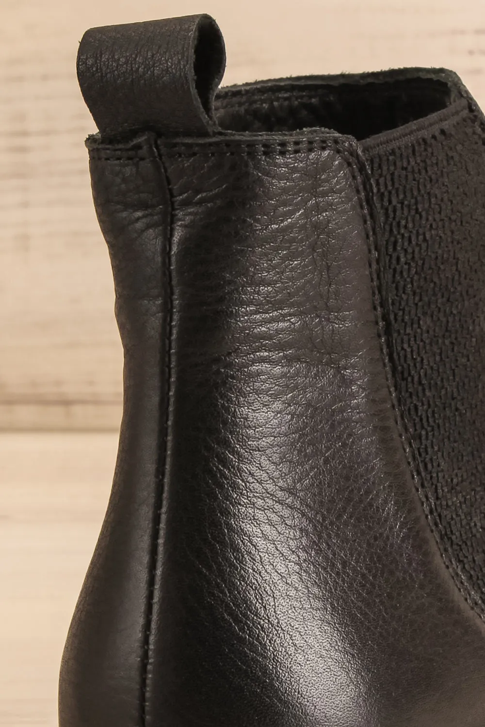 Rurrena | Black Chelsea Leather Boots