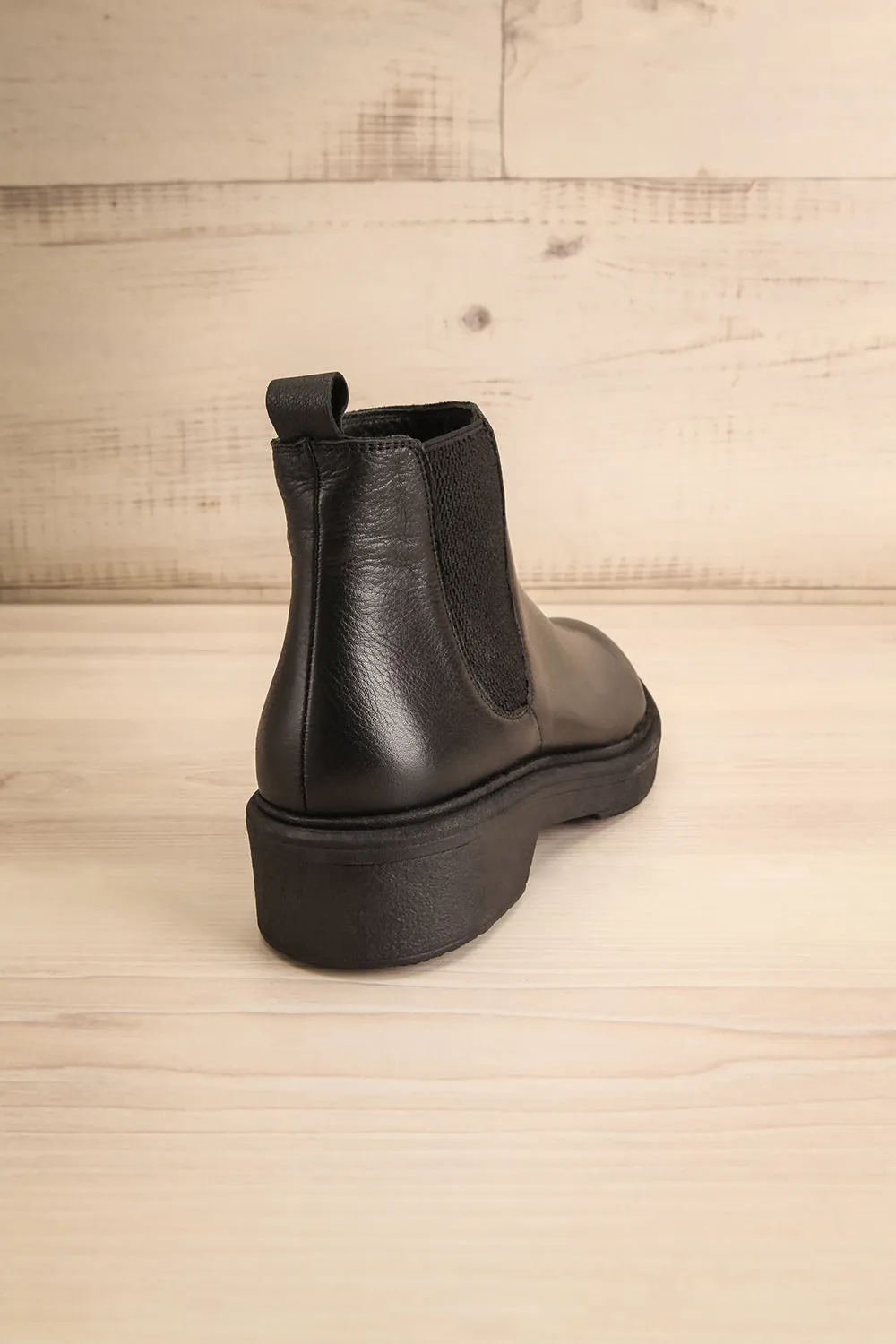 Rurrena | Black Chelsea Leather Boots