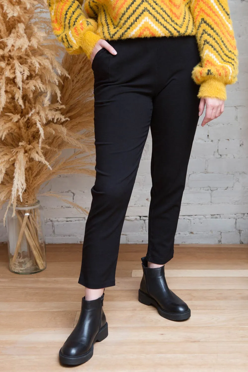 Rurrena | Black Chelsea Leather Boots