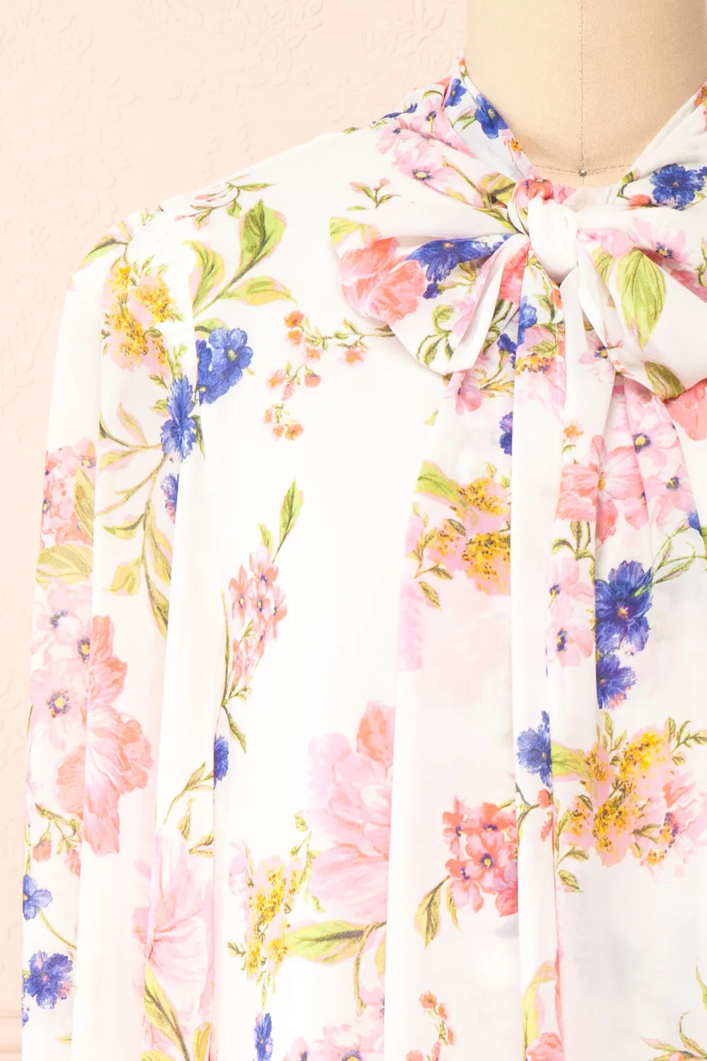 Safa | Floral Chiffon Blouse w/ Bow Collar