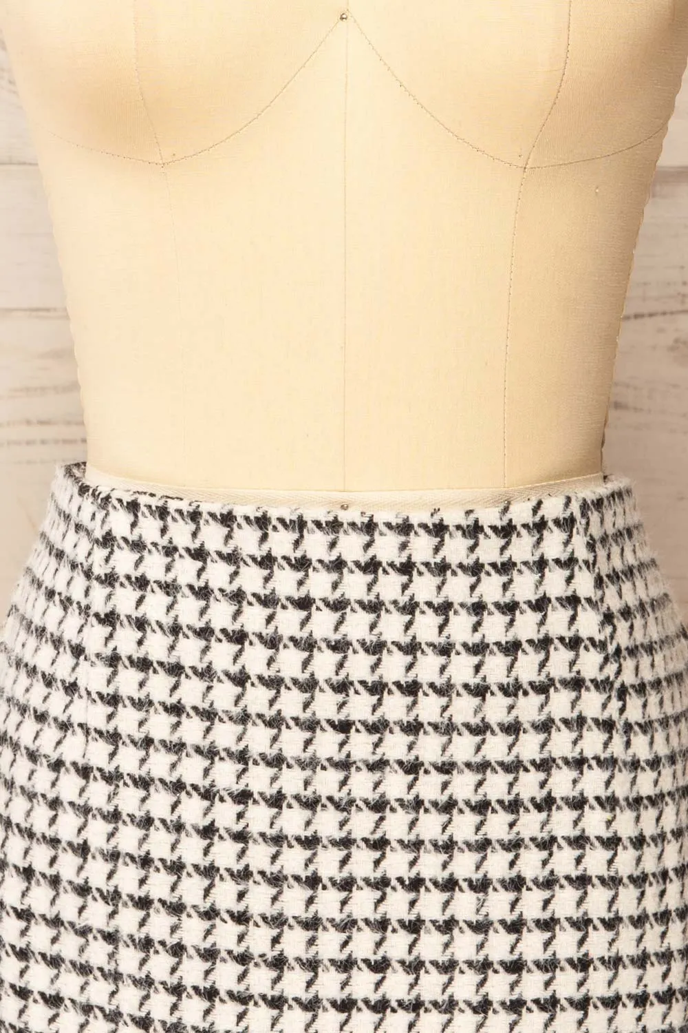 Seloncourt | Short Houndstooth Skirt w/ Fringes