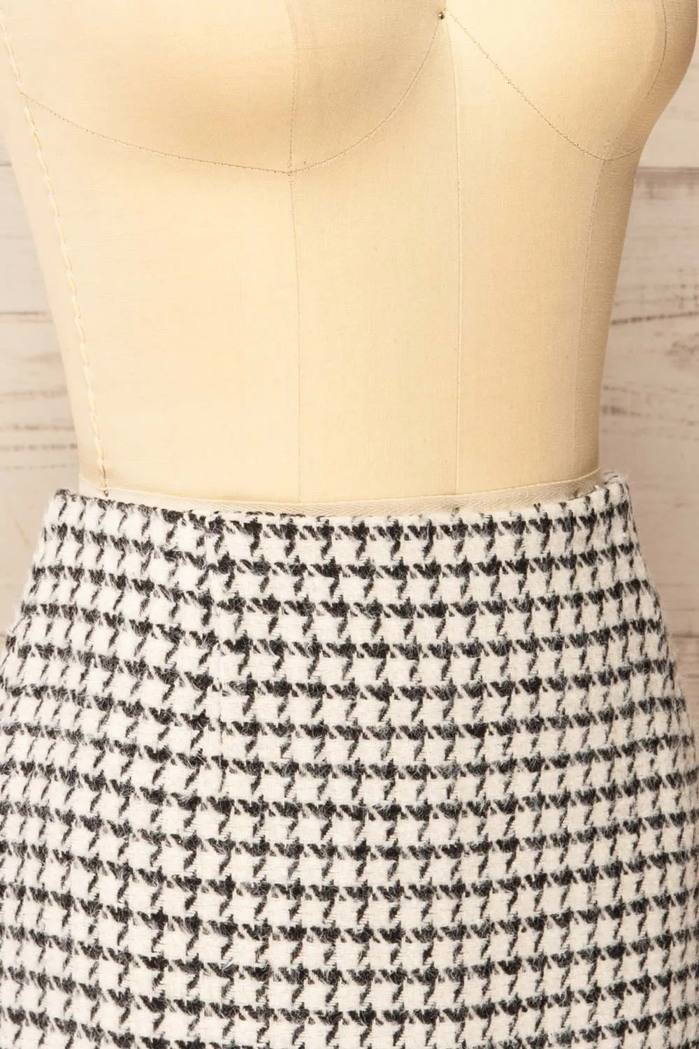Seloncourt | Short Houndstooth Skirt w/ Fringes