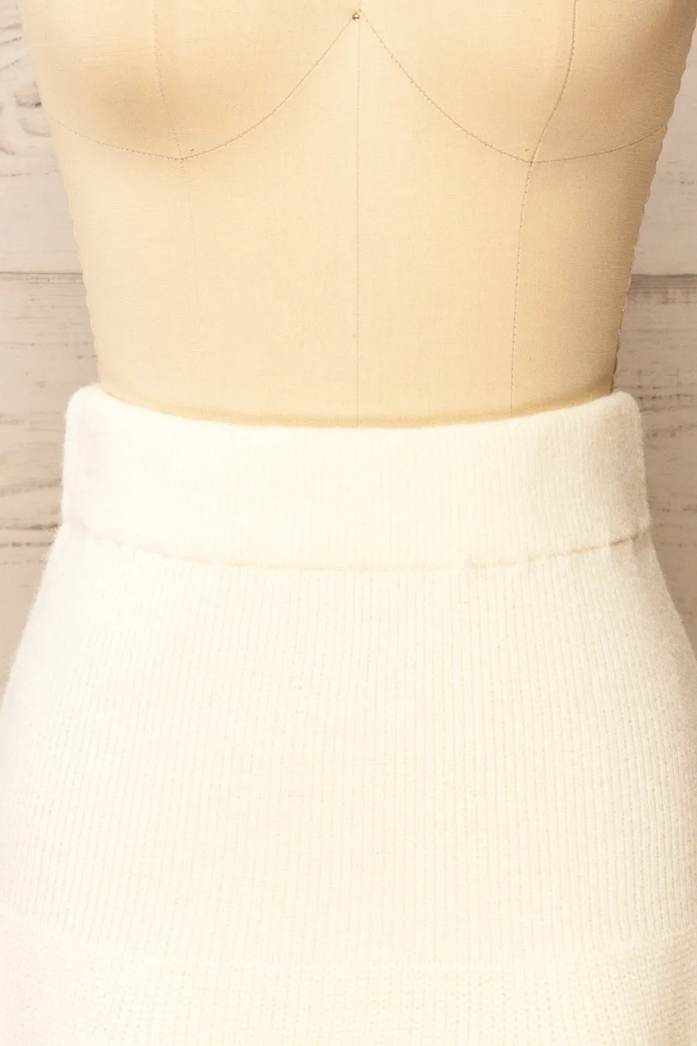 Set Viga | Ivory Knitted Sweater & Skirt