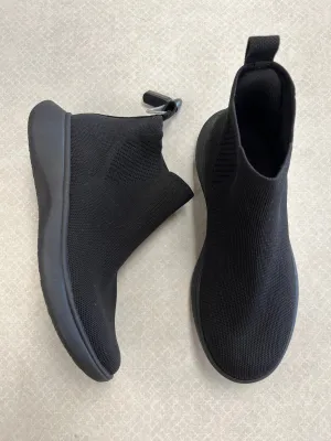 Shoes Athletic By Clothes Mentor In Black, Size:7.5