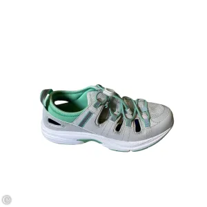 Shoes Athletic By Clothes Mentor In Grey, Size: 8.5
