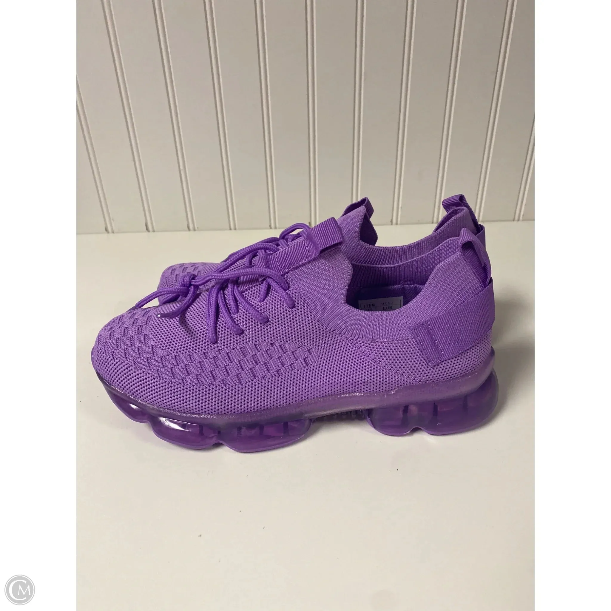 Shoes Athletic By Clothes Mentor In Purple, Size: 8