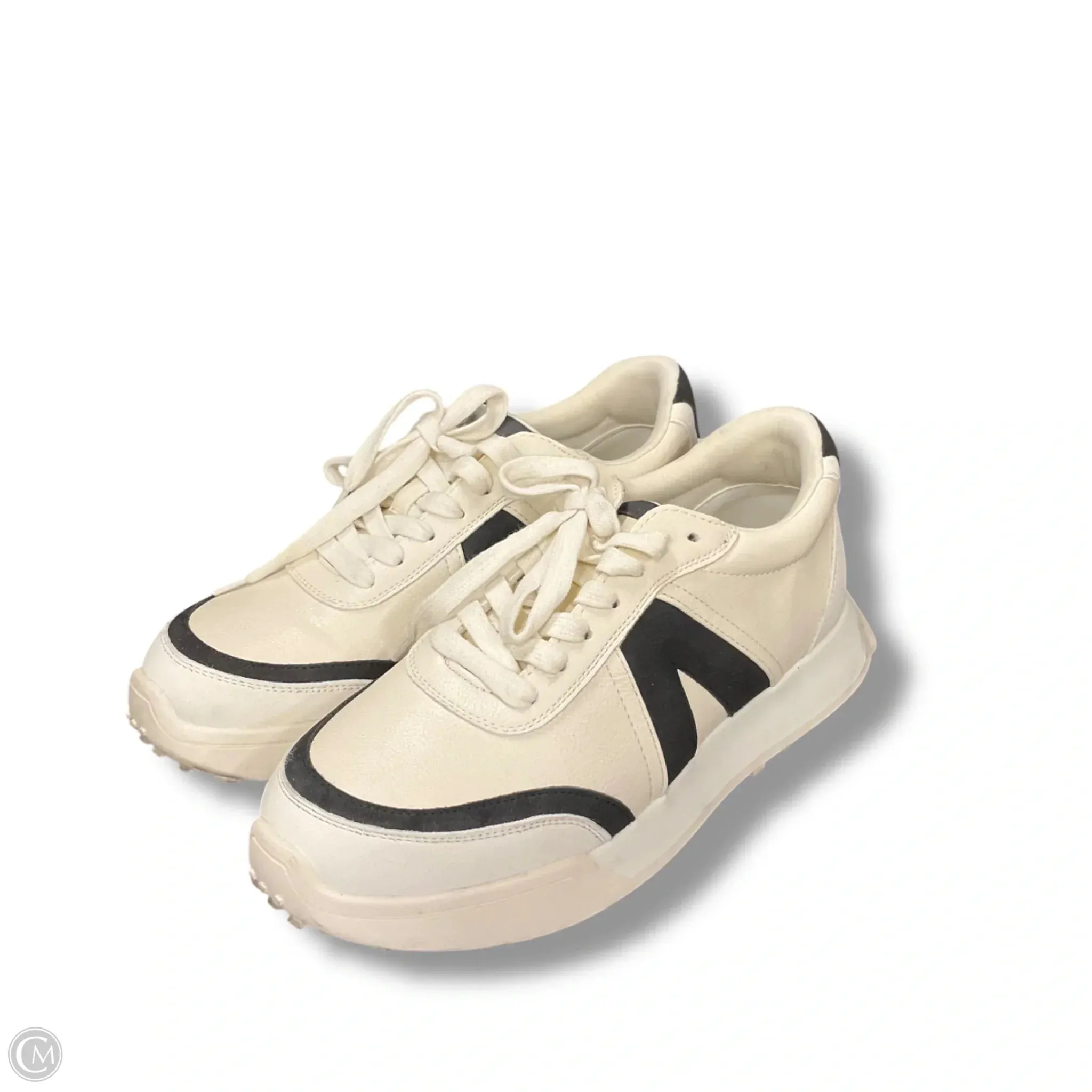 Shoes Athletic By Mia In White, Size: 7.5