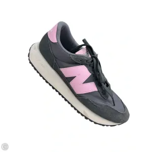 Shoes Athletic By New Balance In Grey & Pink, Size: 10.5