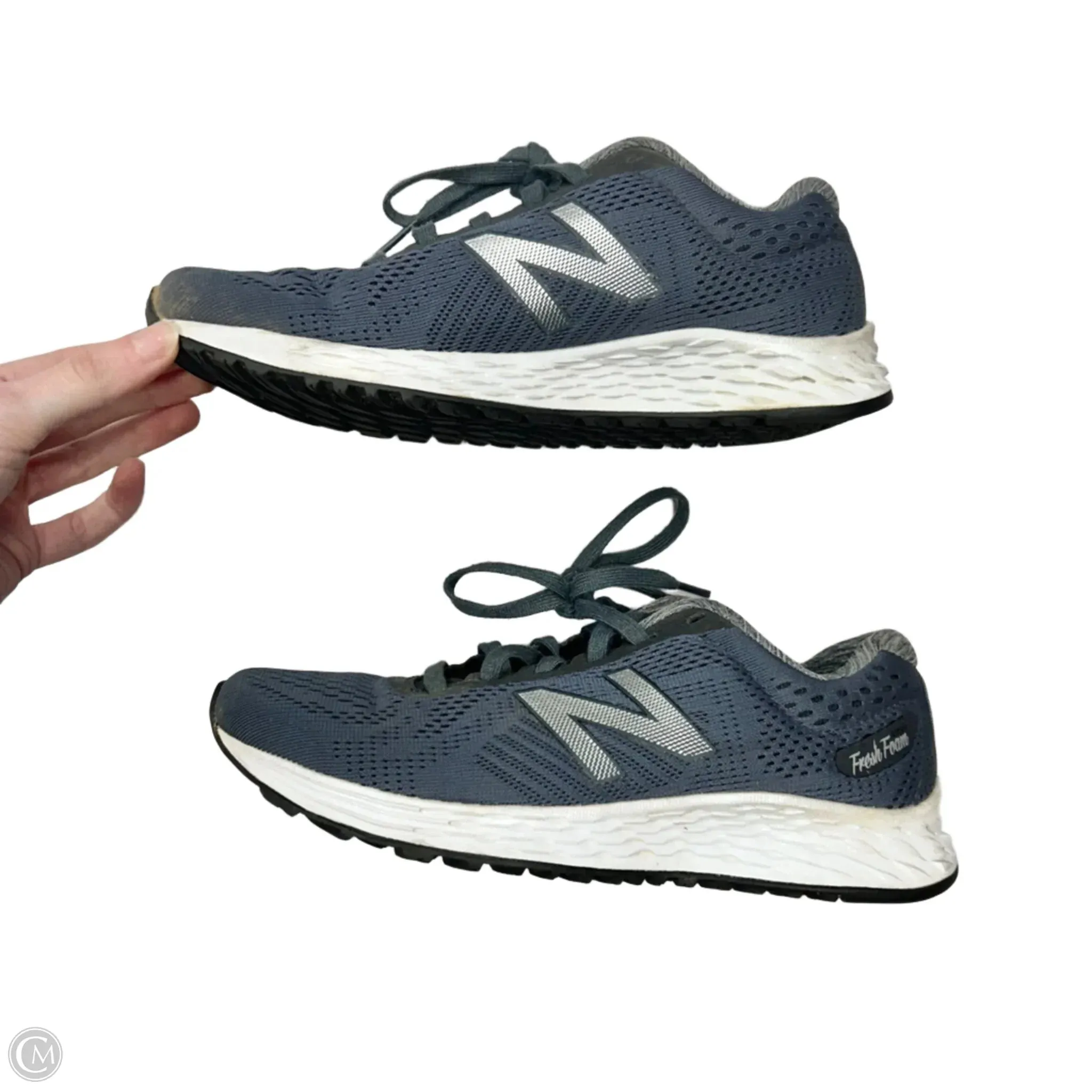 Shoes Athletic By New Balance In Navy, Size: 6
