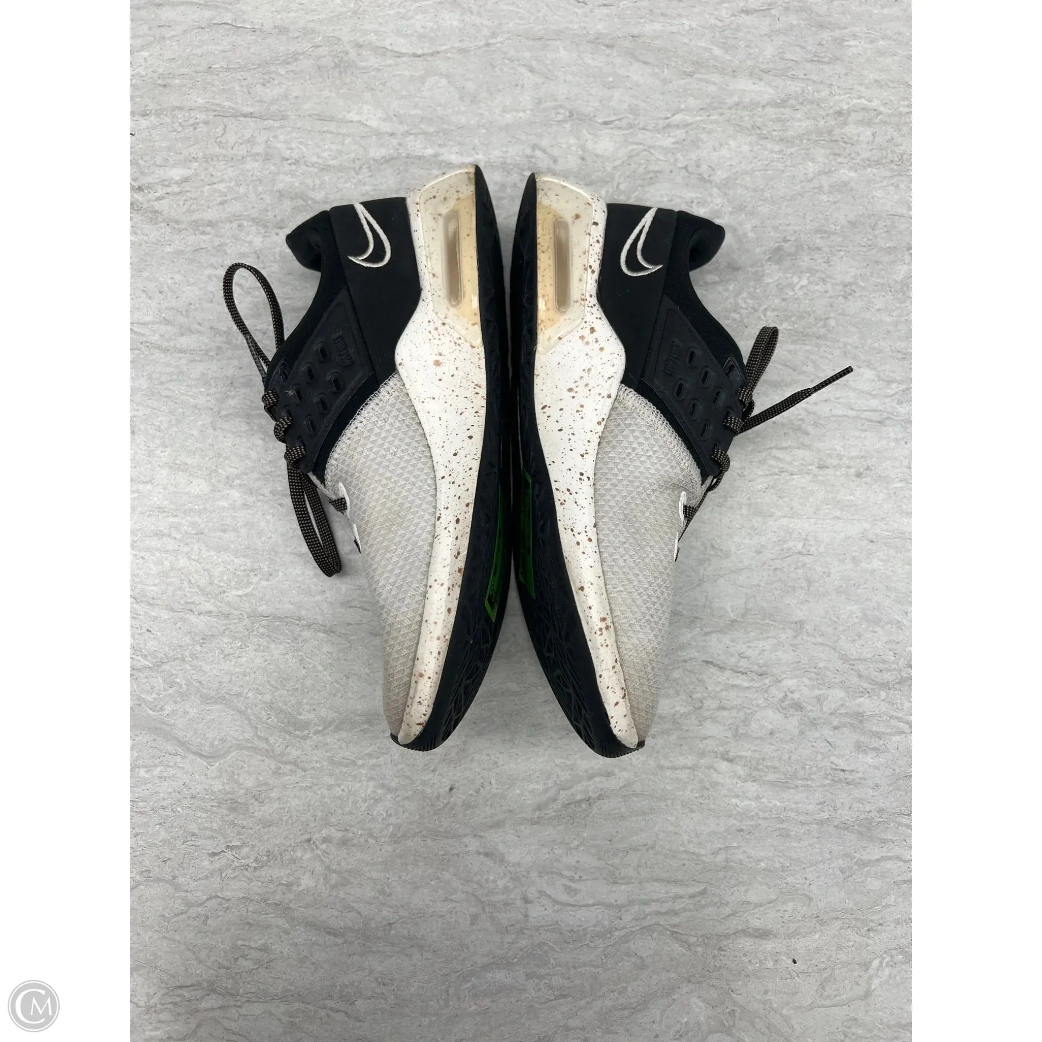 Shoes Athletic By Nike In Black & Cream, Size: 7.5