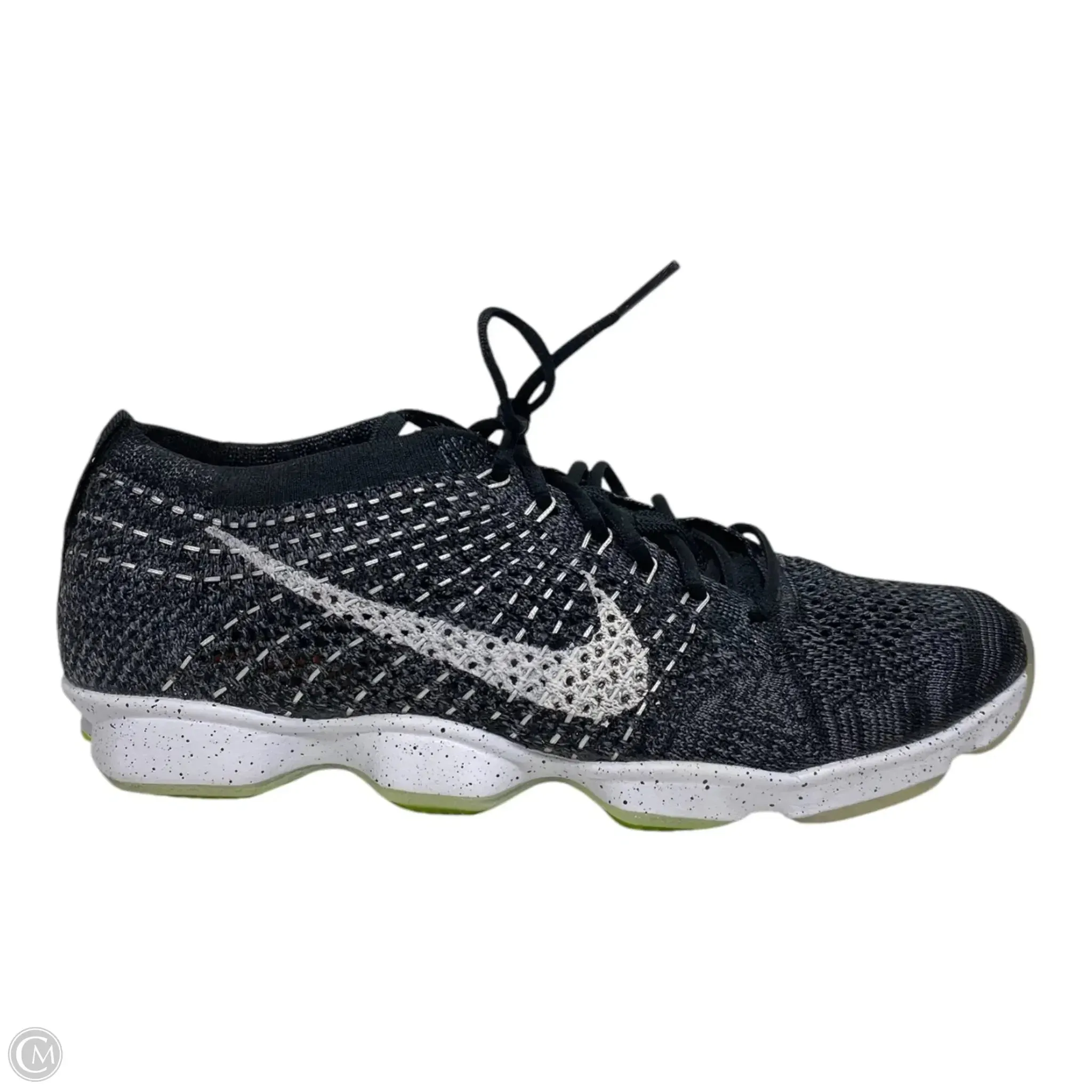 Shoes Athletic By Nike In Black & White, Size: 8.5