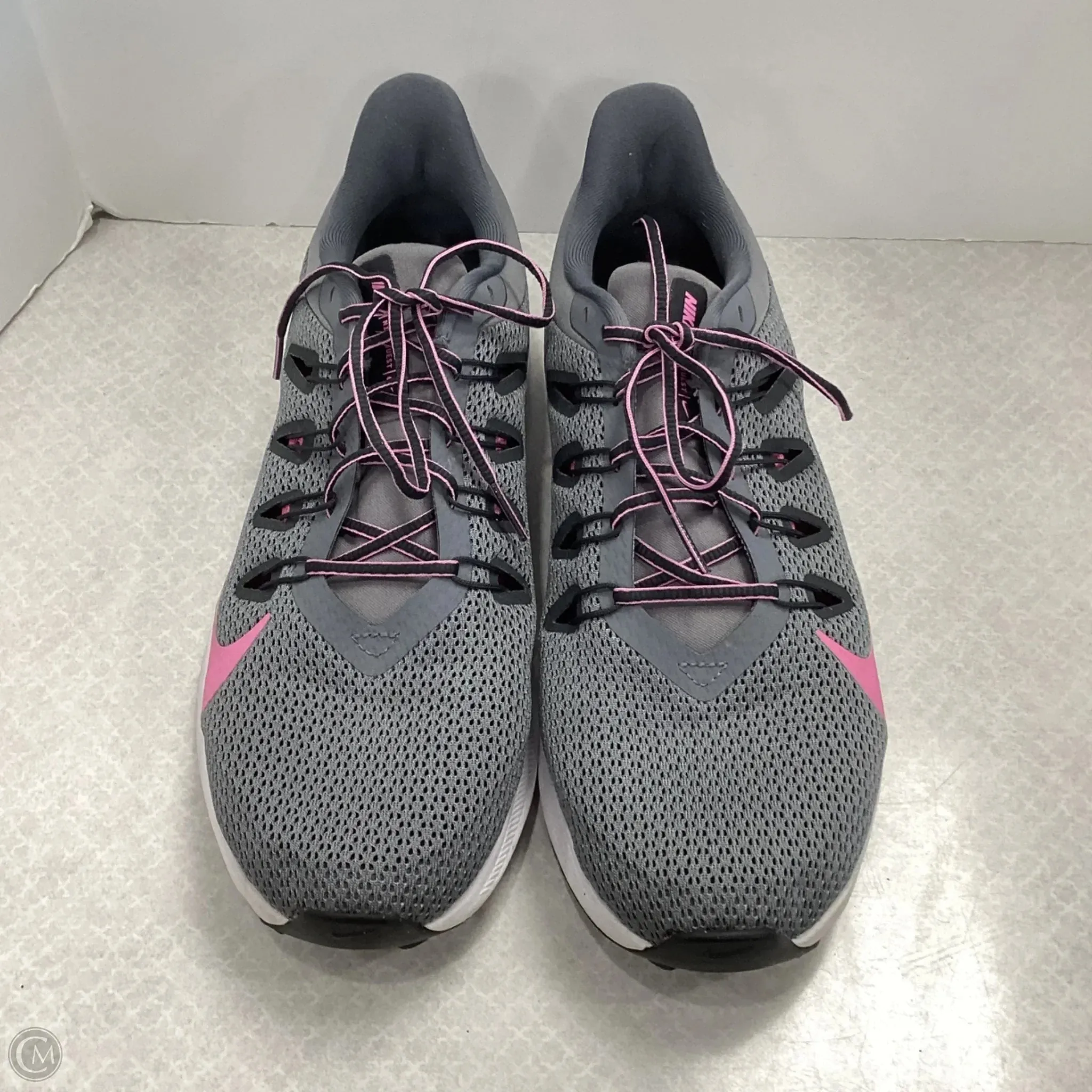 Shoes Athletic By Nike In Grey, Size: 11