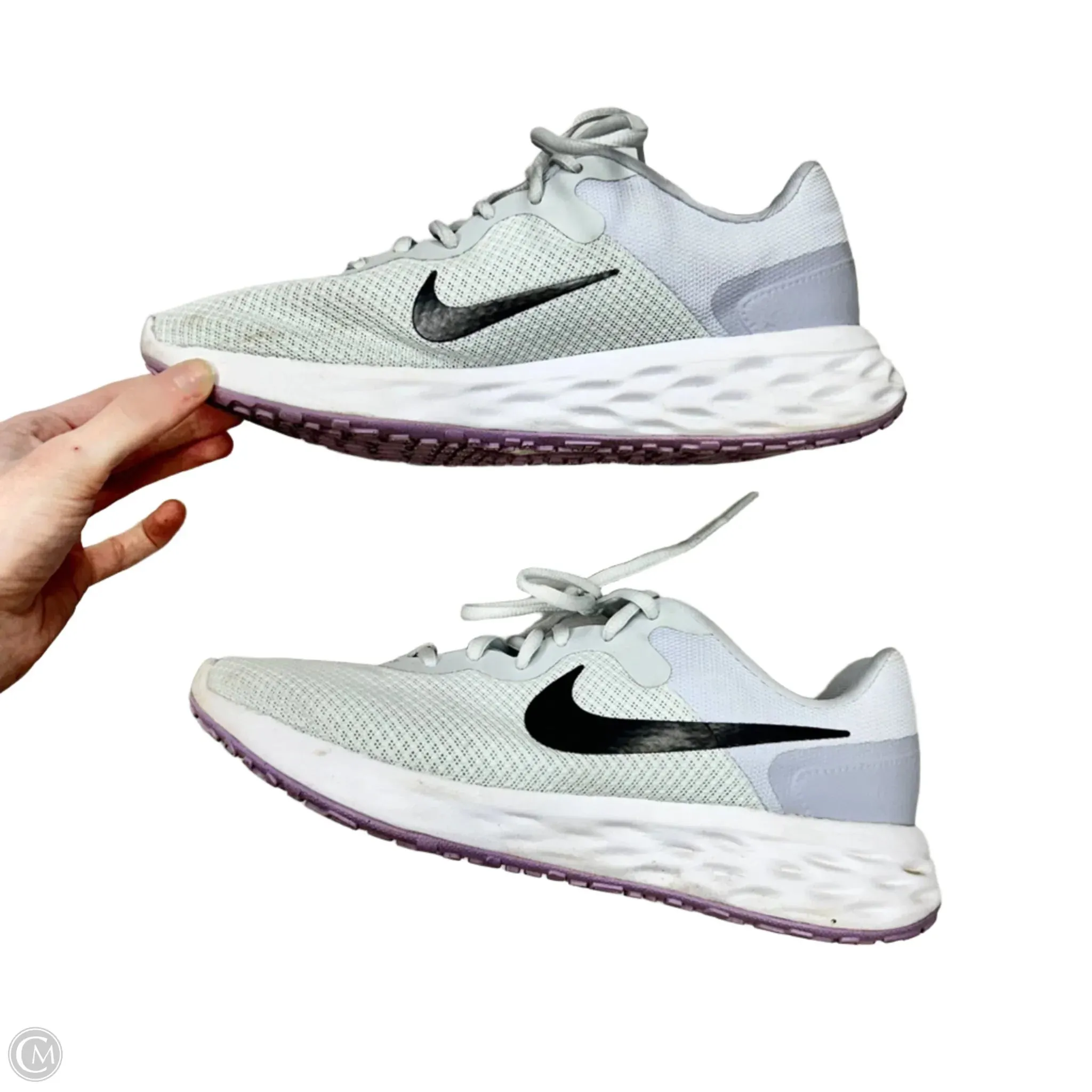 Shoes Athletic By Nike In Grey, Size: 8.5