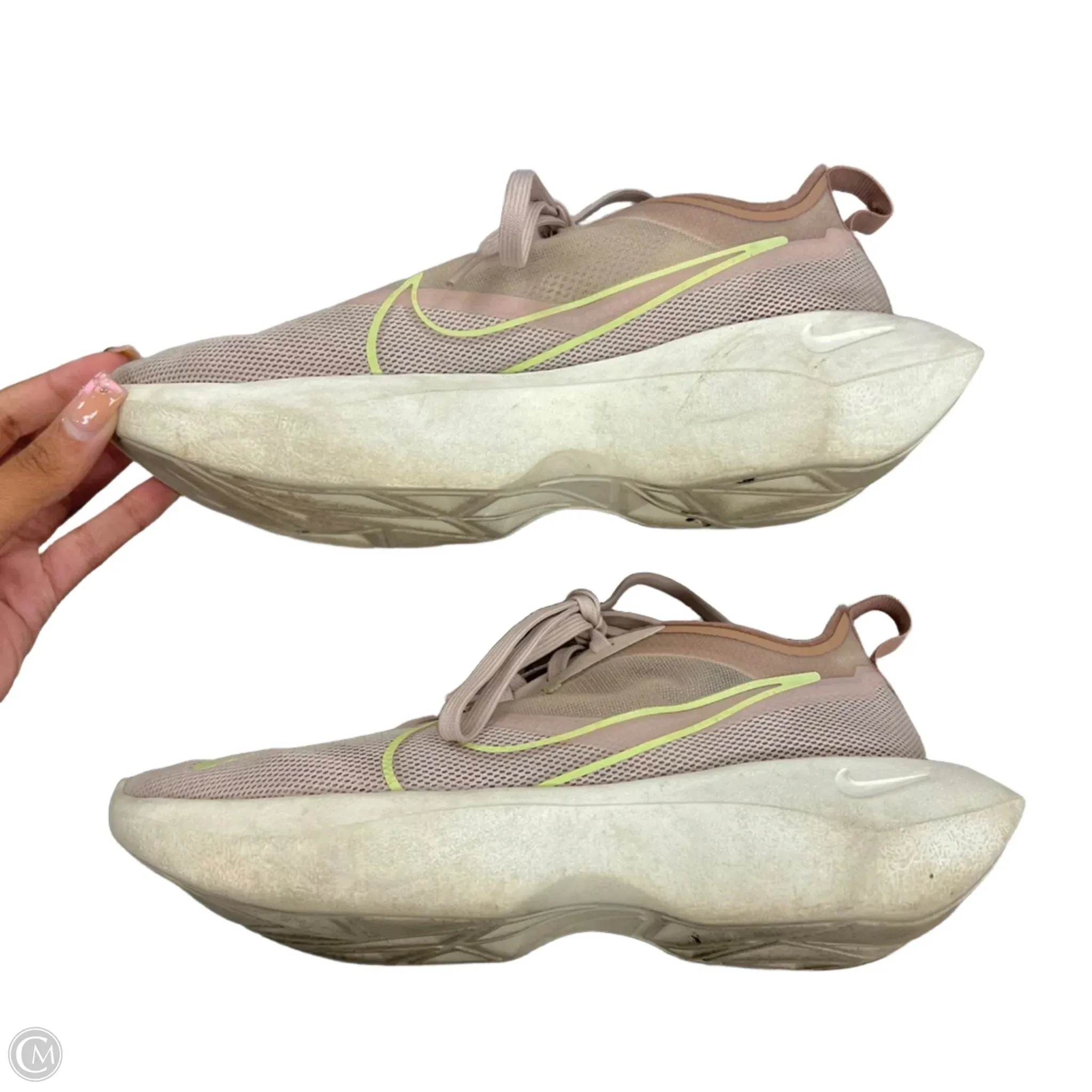 Shoes Athletic By Nike In Taupe, Size: 8