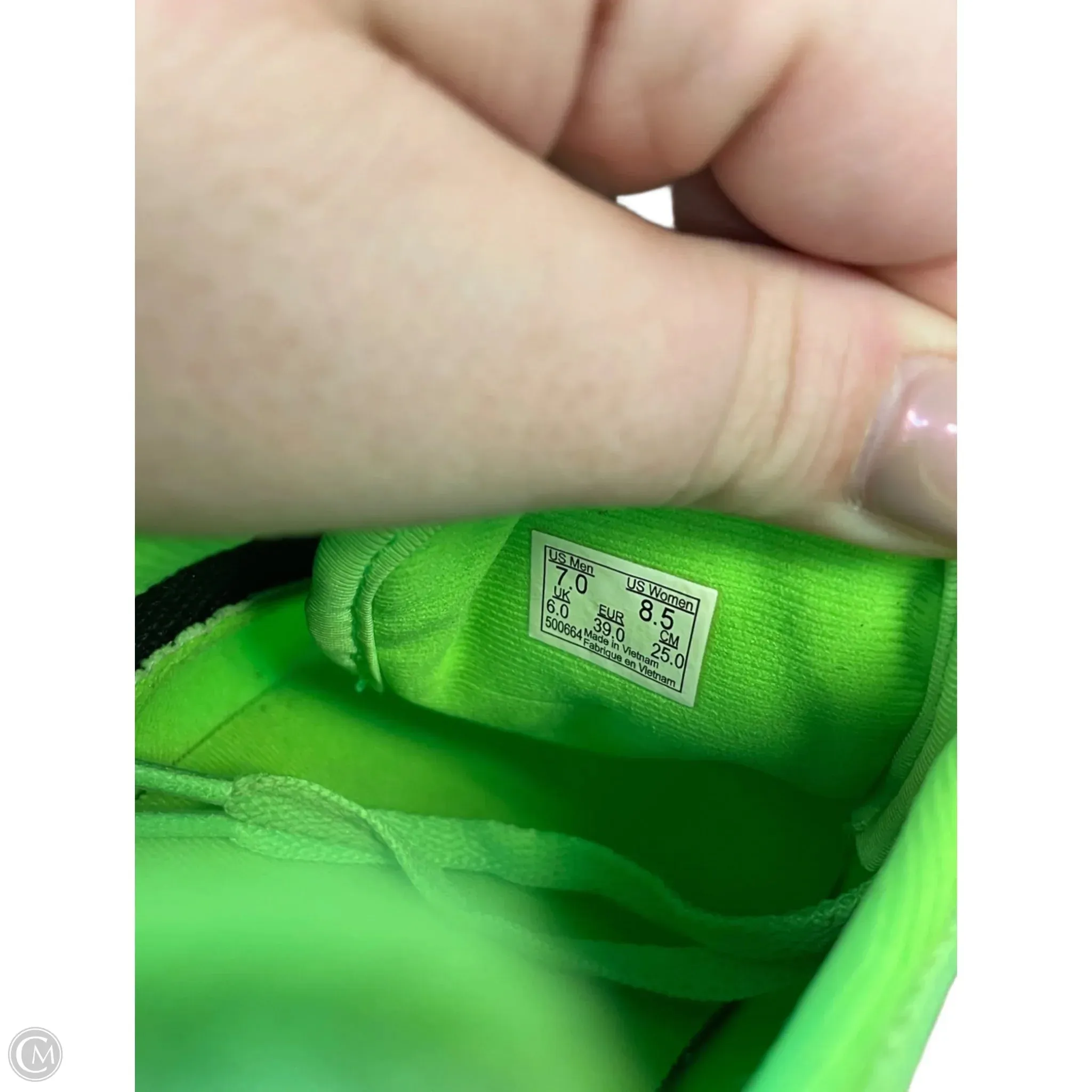 Shoes Athletic By Vans In Green & White, Size: 8.5