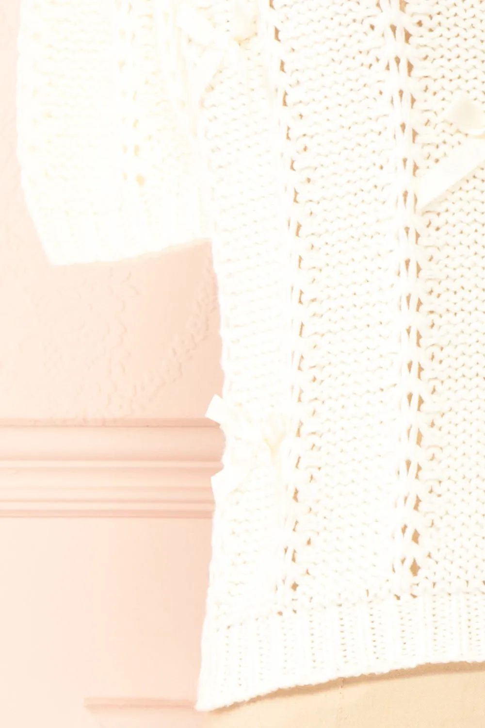 Sully | Cream Knit Shirt w/ Bows