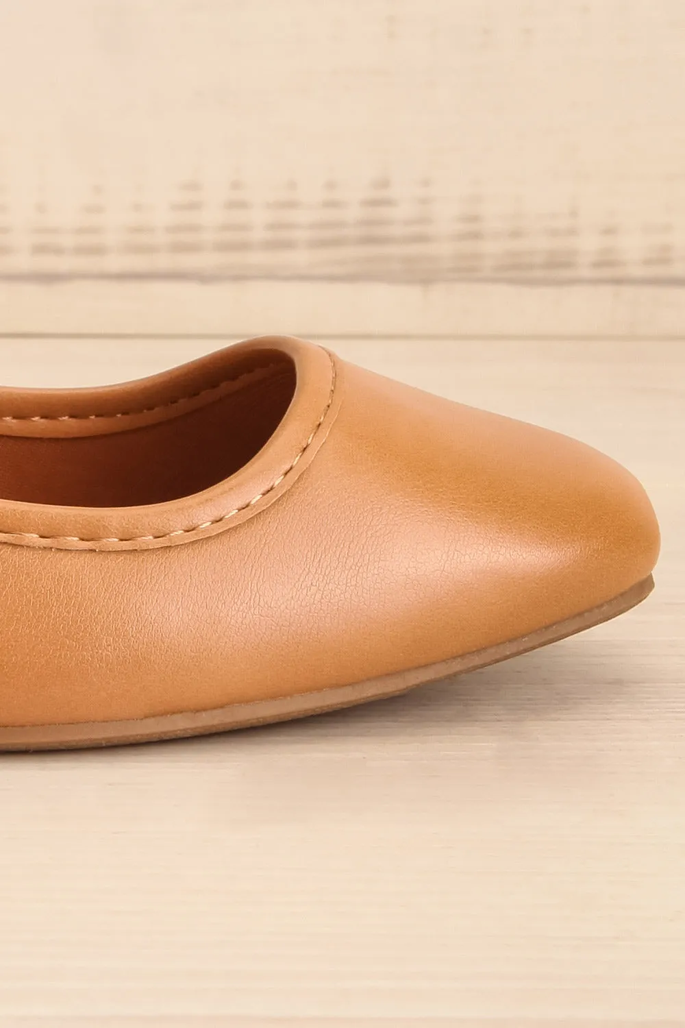 Sweepa Caramel | Ballerina Flats w/ Adjustable Strap