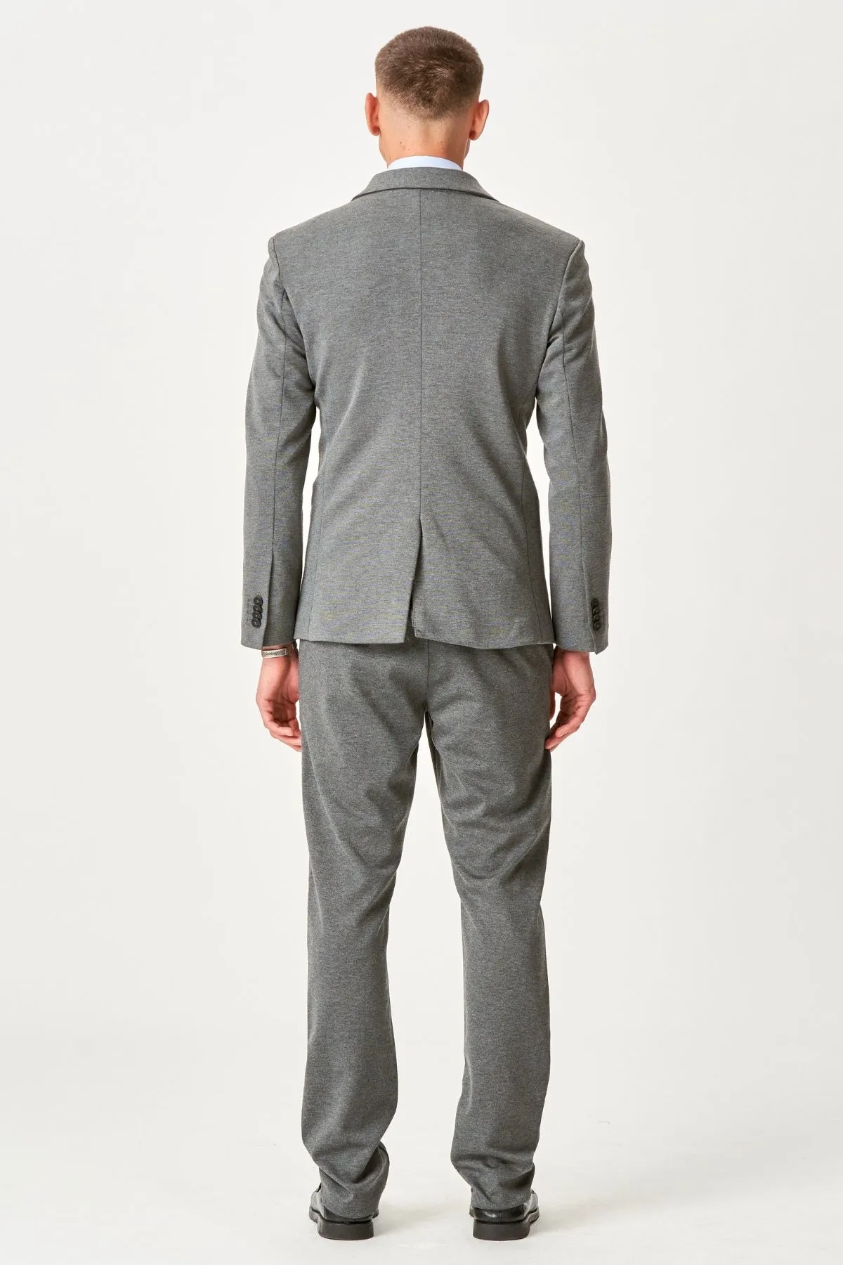 The Original Performance Suit Regular Fit – Dark Grey (V.I.P)