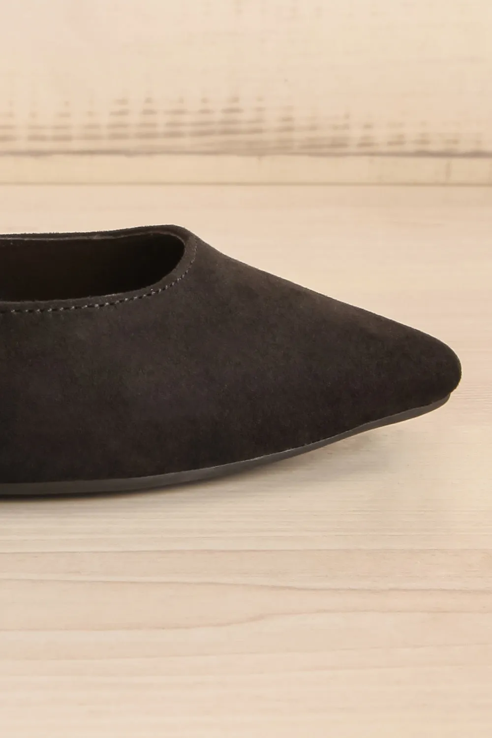 Tralee | Black Mules w/ Pointed Toe