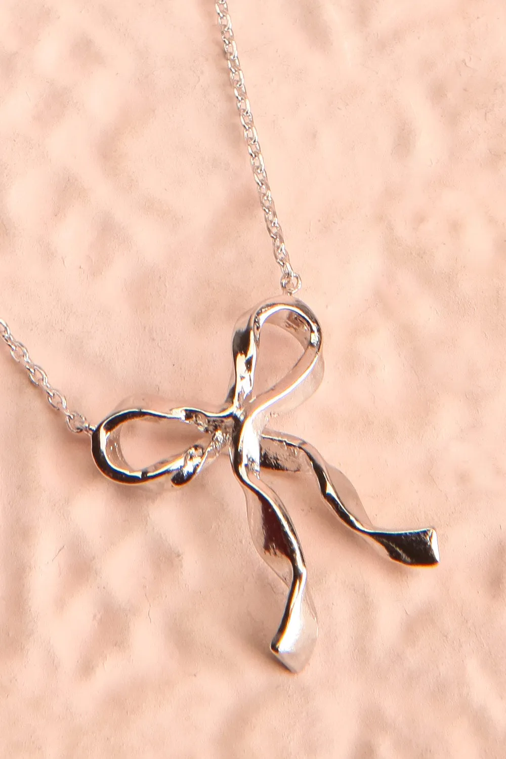 Triteia Silver | Necklace w/ Bow Charm