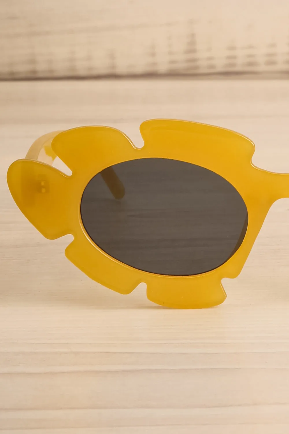 Trixie Yellow | Flower Sunglasses