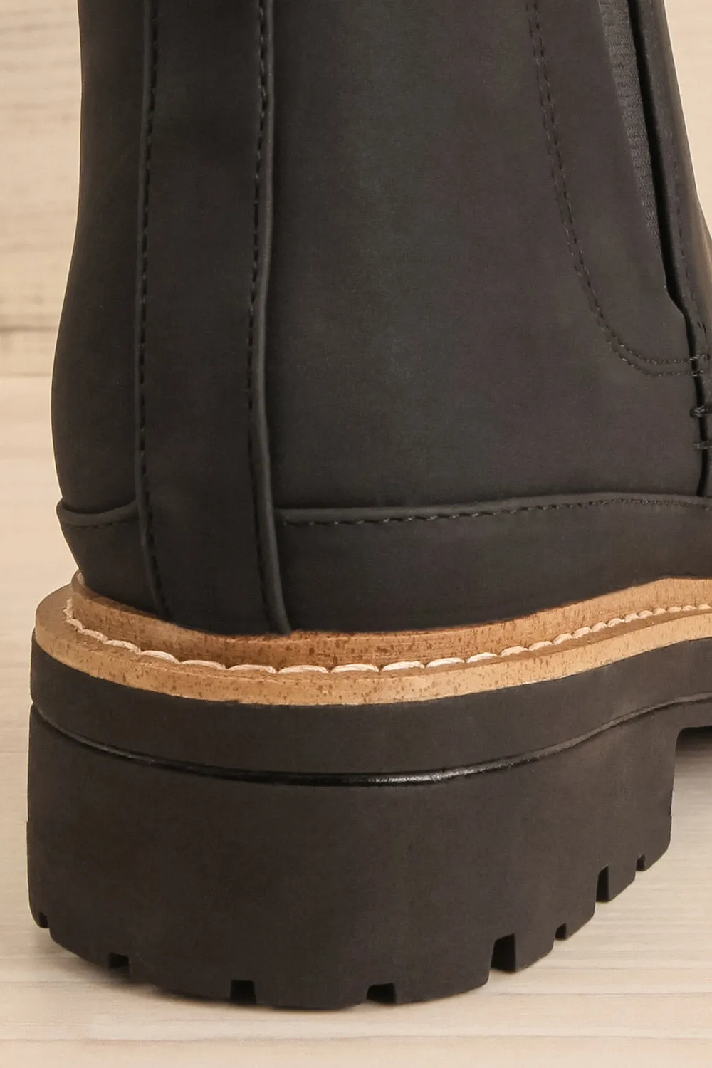 Valenttia Black | Chelsea Faux-Leather Boots