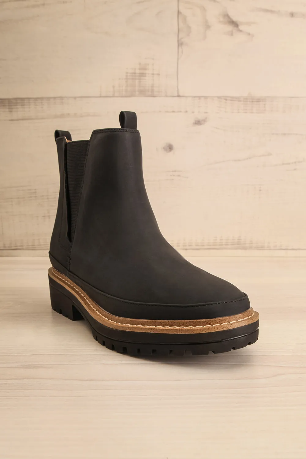 Valenttia Black | Chelsea Faux-Leather Boots