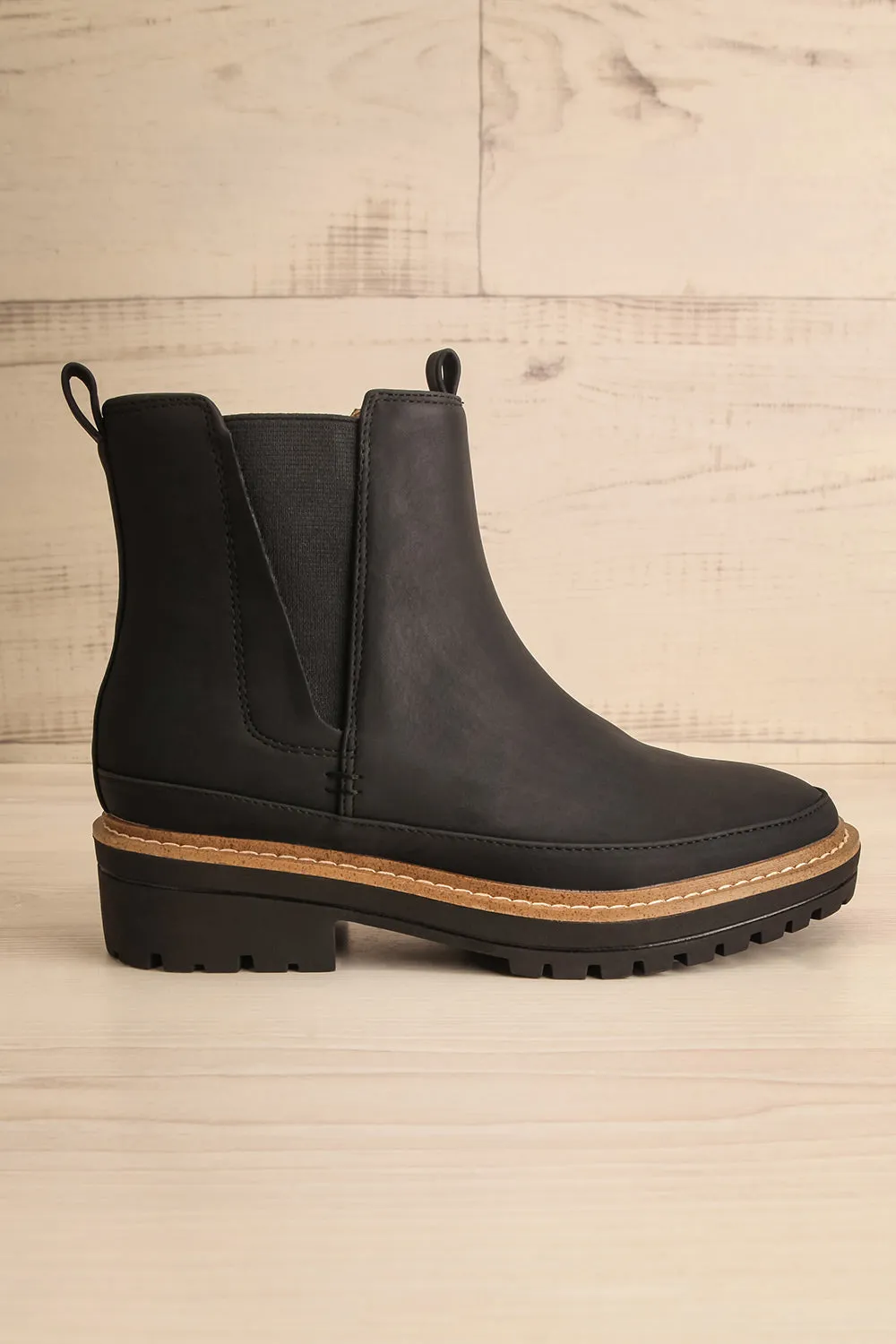 Valenttia Black | Chelsea Faux-Leather Boots