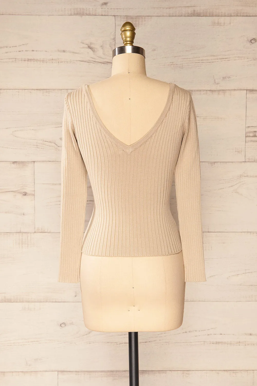 Vantaa Beige | Ribbed V-Neck Top