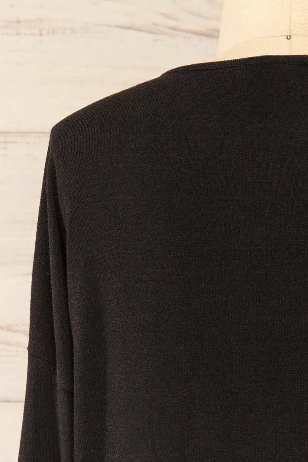 Vincennes Black | Round Collar 3/4 Sleeve Top