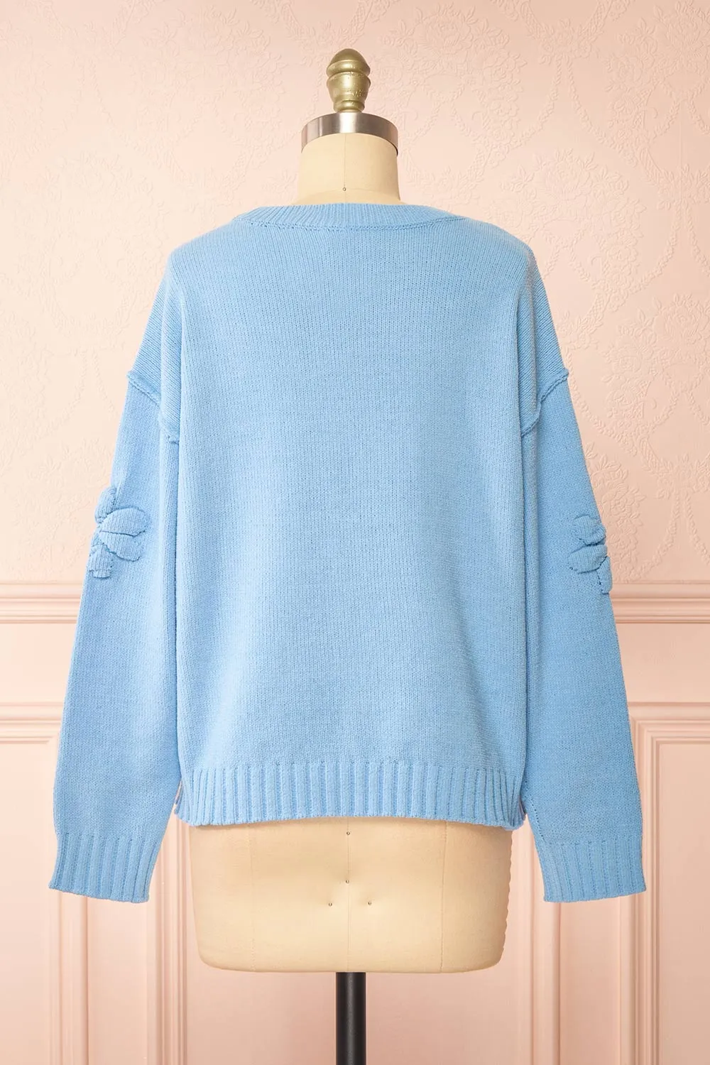 Vitis Blue | Sweater w/ 3D Floral Embroidery