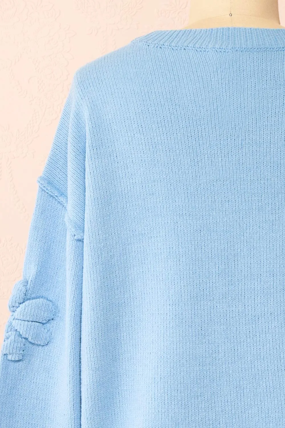 Vitis Blue | Sweater w/ 3D Floral Embroidery