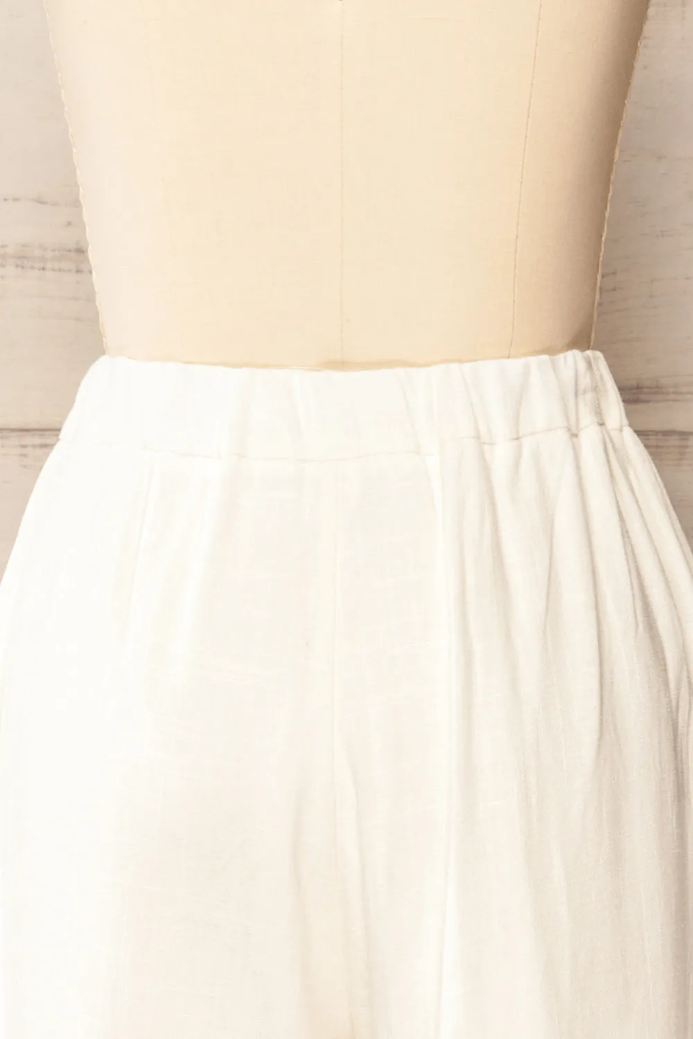 Wharfedale | White Linen Shorts w/ Elastic Waist