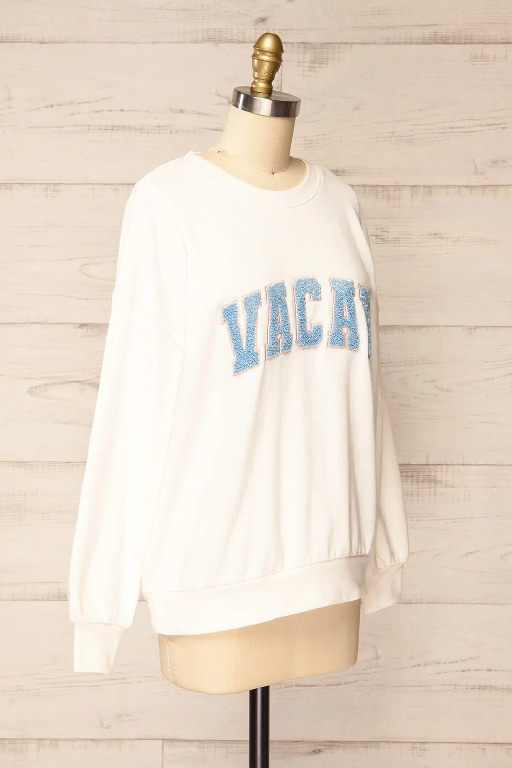 Wrenley | Embroidered White Crewneck