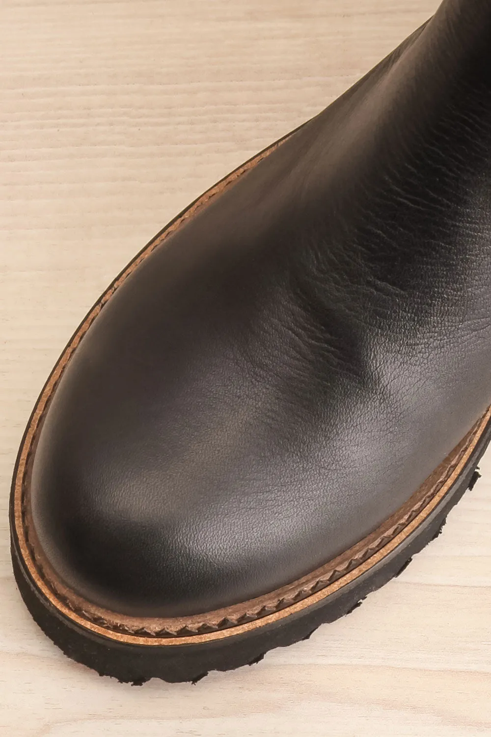 Wrexham | Black Chelsea Leather Boots