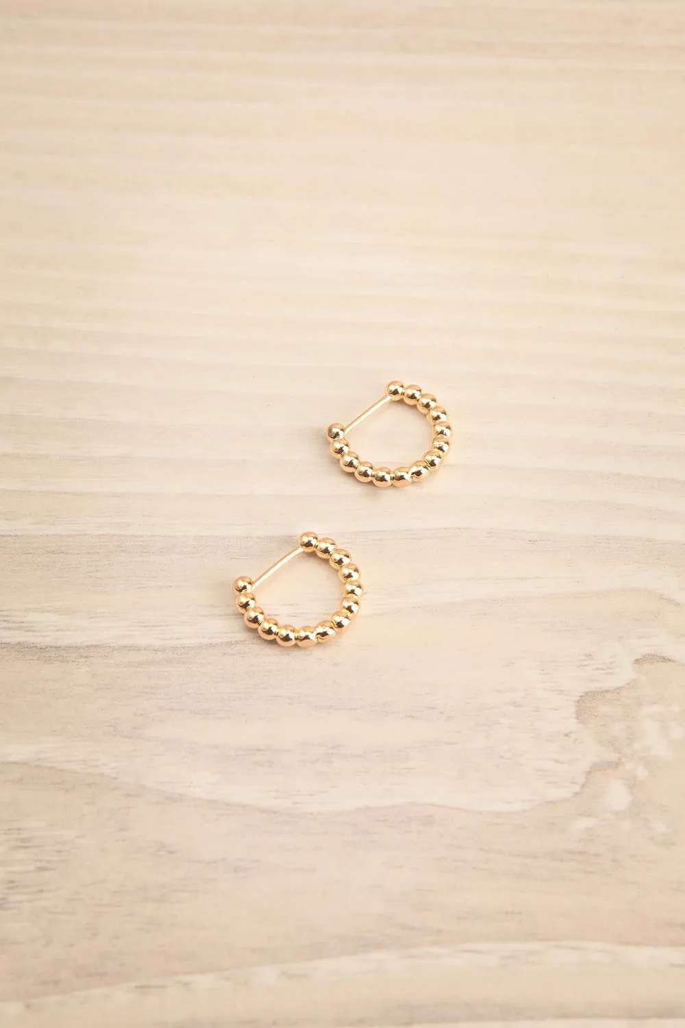 Xenthe | Golden Hoop Earrings w/ Metal Beads